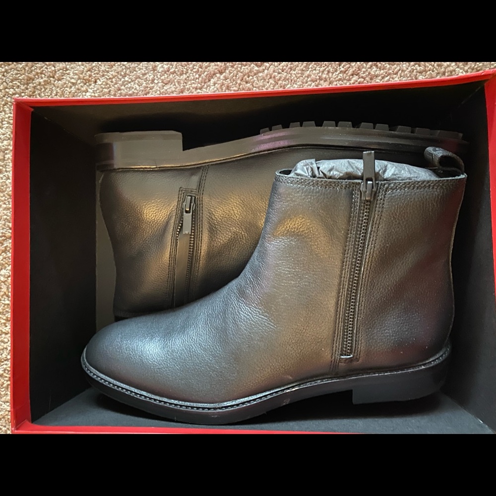 Hugo Boss Bohemian Chelsea Zippered Boot